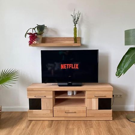 2-Zimmer Zentral In Ferdinandshof, Wlan Modern Bagian luar foto