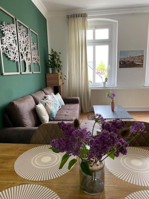 2-Zimmer Zentral In Ferdinandshof, Wlan Modern Bagian luar foto